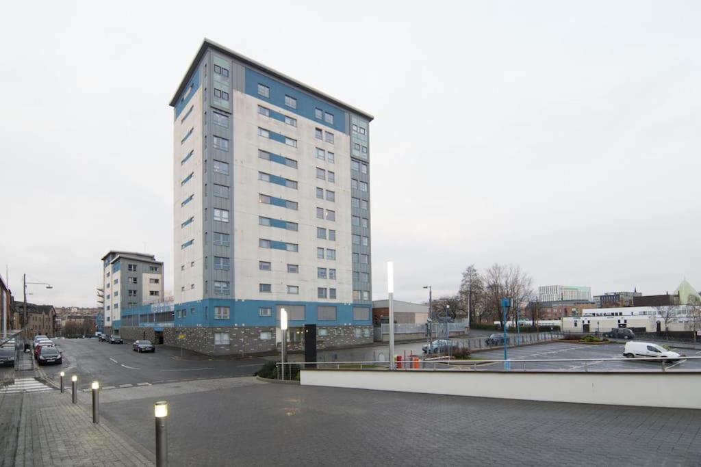 Executive 2 Bed 2 Bath - Free Parking Apartment Glasgow Exterior photo